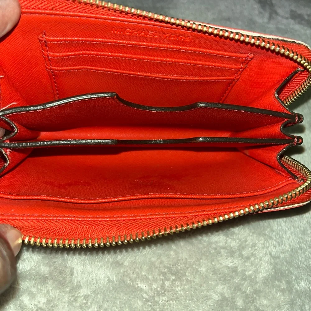 Michael Kors Vibrant Red/ Orange Wallet GUC